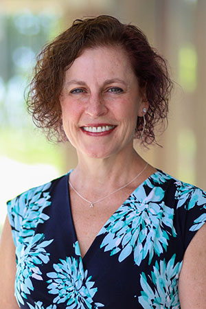 A portrait of clinical professor Ivy Alexander.