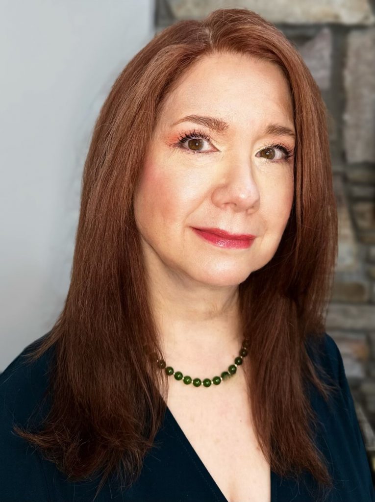 Joy Elwell headshot